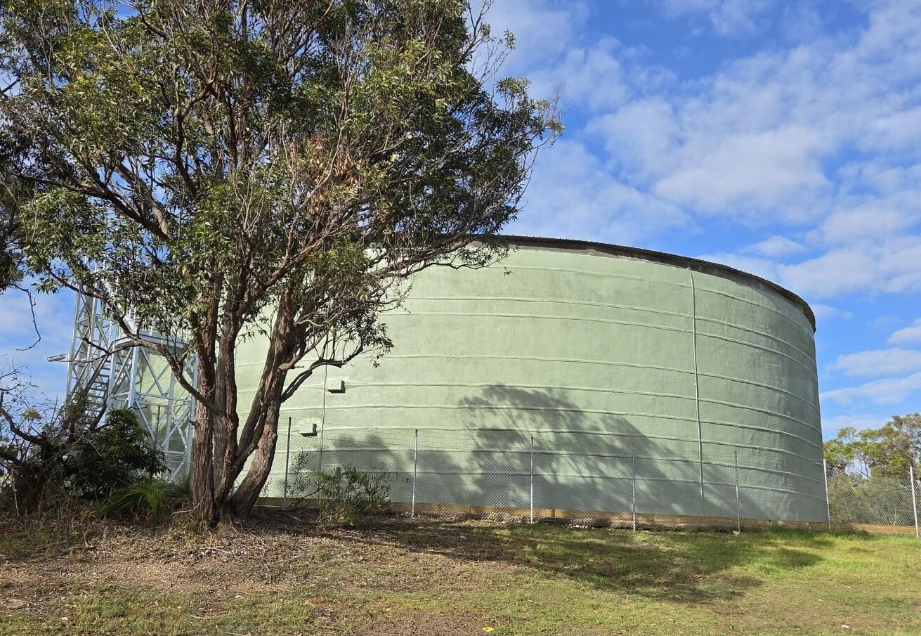 Completed Arcadia Vale reservoir before the mural